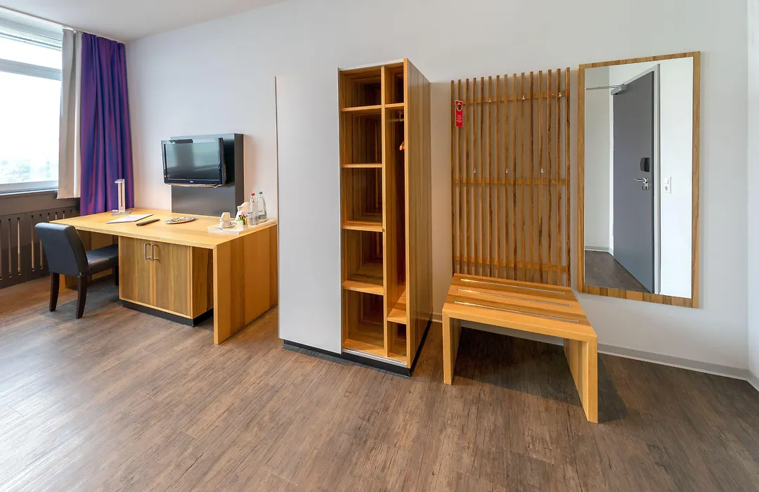 Amh Airport-Messe-Hotel Stuttgart-1